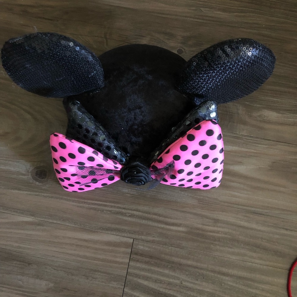 Authentic Disney ears - Picture 2 of 2